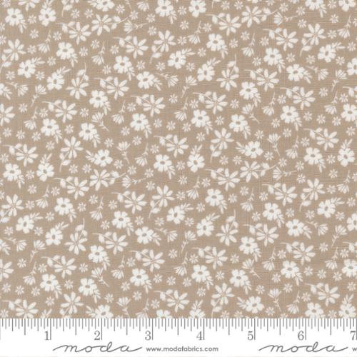Moda Delightfully Yours Blossoms - Stone